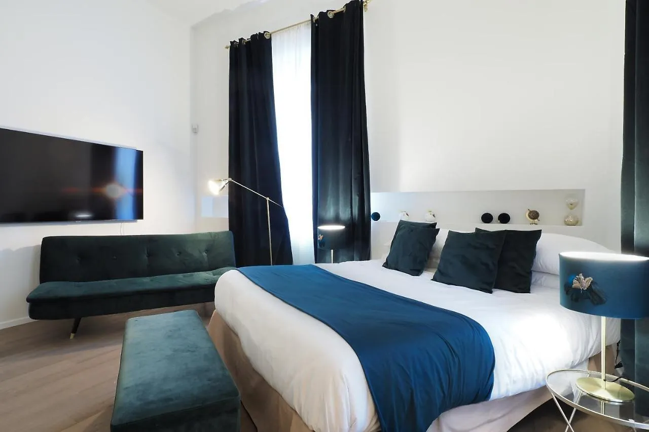 Milan Suite Brera 0*,